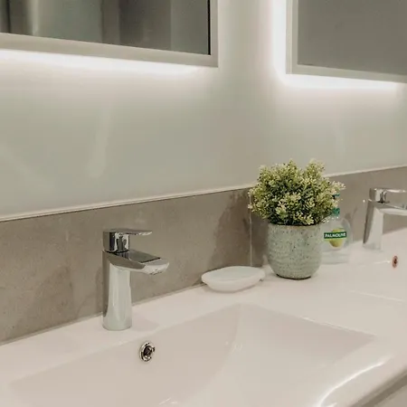 Wolska 80m2 - 7 People, 3 브로츠와프