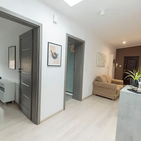 Wolska 80m2 - 7 People, 3 브로츠와프