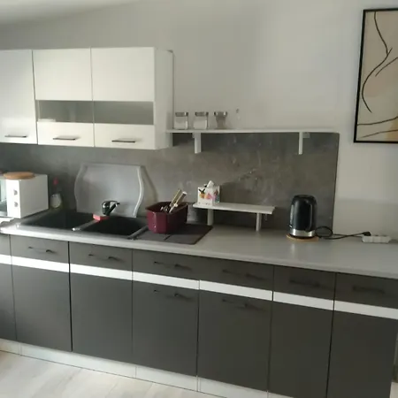 Wolska 80m2 - 7 People, 3 Apartment *