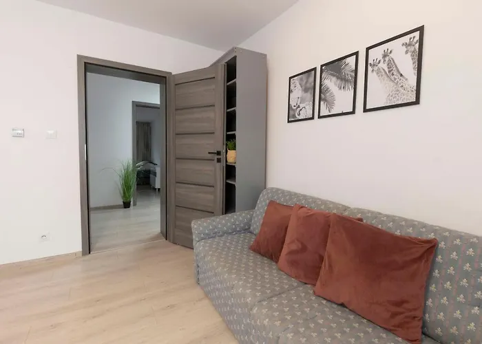 Wolska 80m2 - 7 People, 3