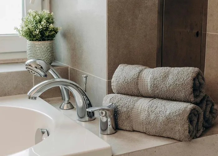 Wolska 80m2 - 7 People, 3 شقة